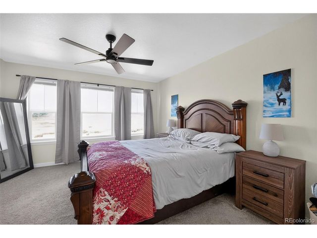 592 Thoroughbred Ln, Johnstown, CO 80534