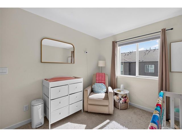 592 Thoroughbred Ln, Johnstown, CO 80534