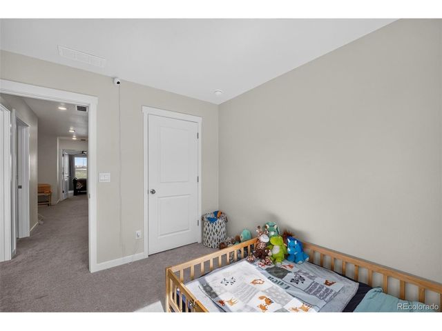 592 Thoroughbred Ln, Johnstown, CO 80534