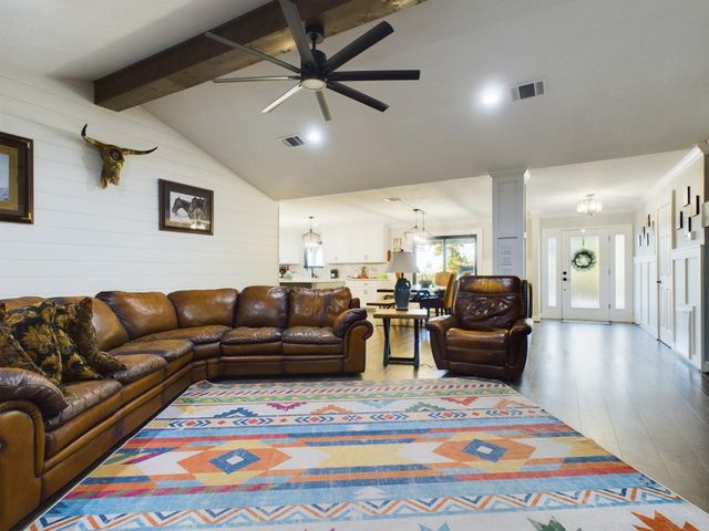 6099 Fm 227 W, Grapeland, TX 75844