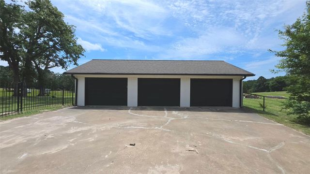 6099 Fm 227 W, Grapeland, TX 75844