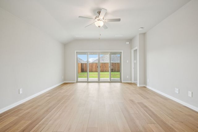 4024 Palestine Drive, Farmersville, TX 75442