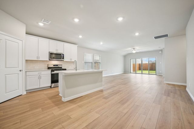 4024 Palestine Drive, Farmersville, TX 75442