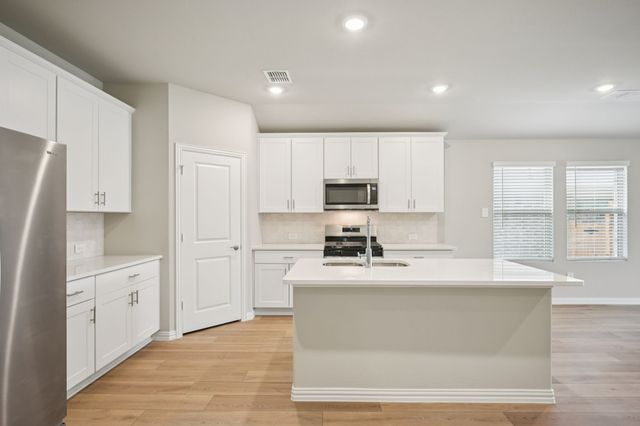 4024 Palestine Drive, Farmersville, TX 75442