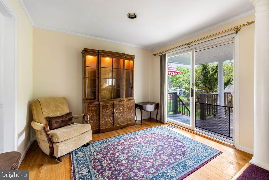 Image 12 of property listing at 1907 LOGWIND RD, Baltimore, MD 21228