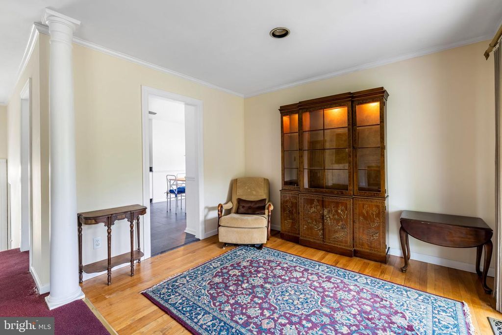 Image 13 of property listing at 1907 LOGWIND RD, Baltimore, MD 21228