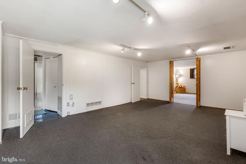 Image 31 of property listing at 1907 LOGWIND RD, Baltimore, MD 21228