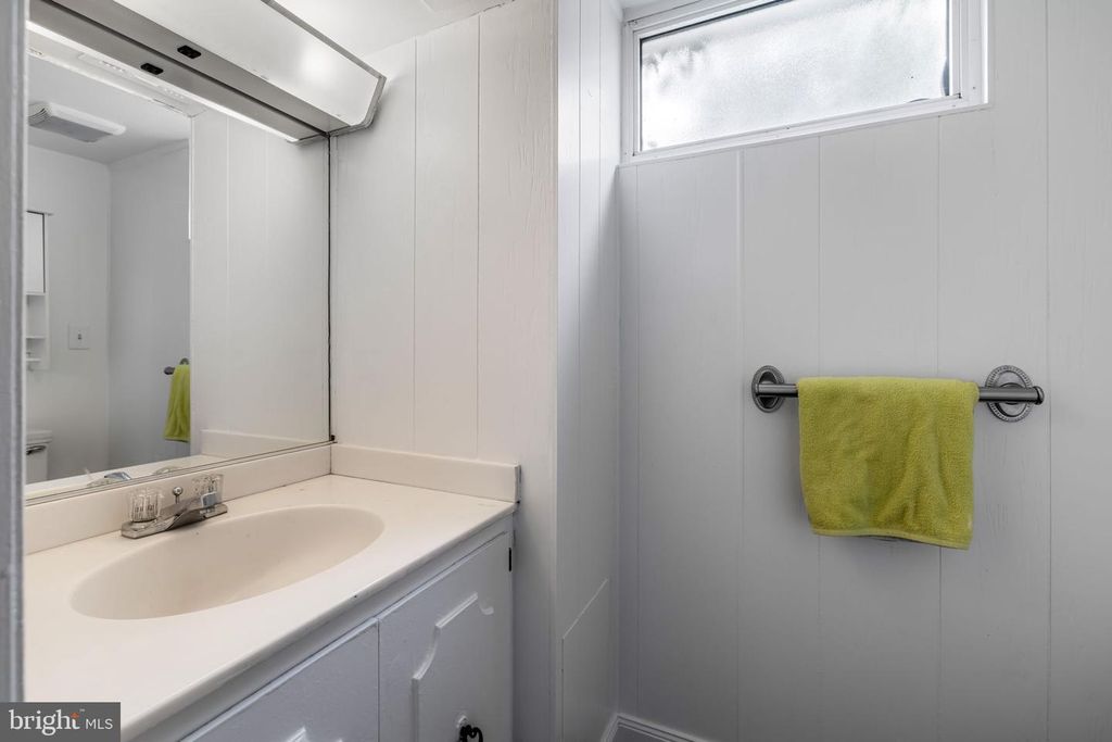 Image 33 of property listing at 1907 LOGWIND RD, Baltimore, MD 21228