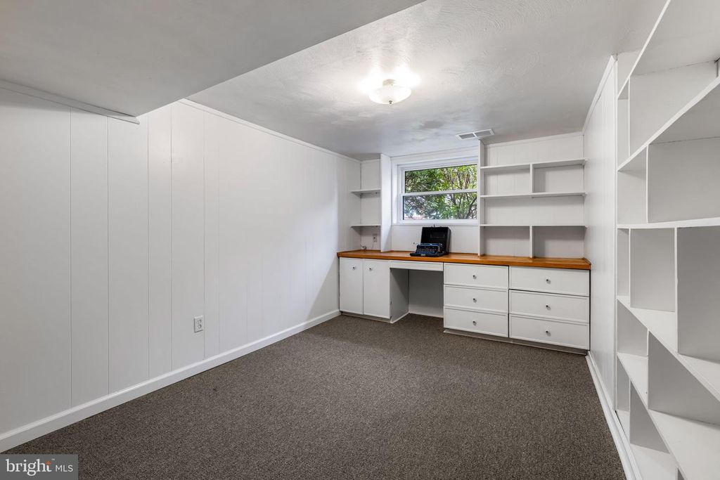 Image 34 of property listing at 1907 LOGWIND RD, Baltimore, MD 21228