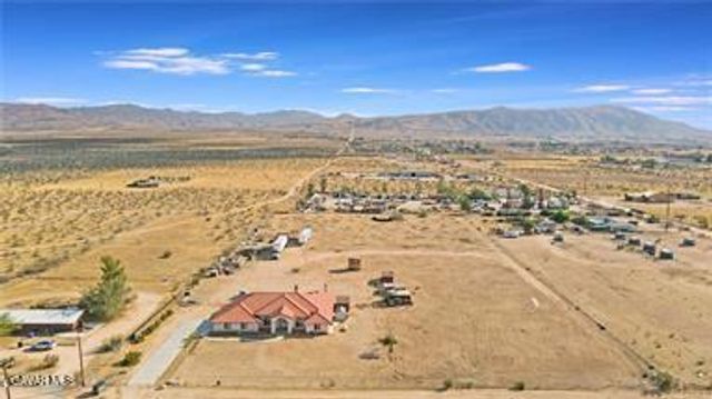 23675 Colony Road, Apple Valley, CA 92308
