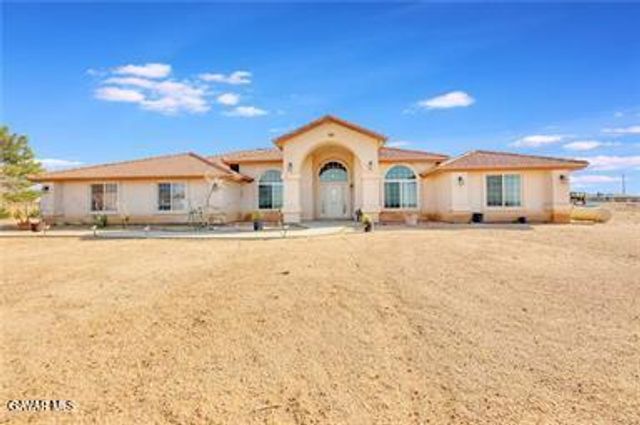 23675 Colony Road, Apple Valley, CA 92308