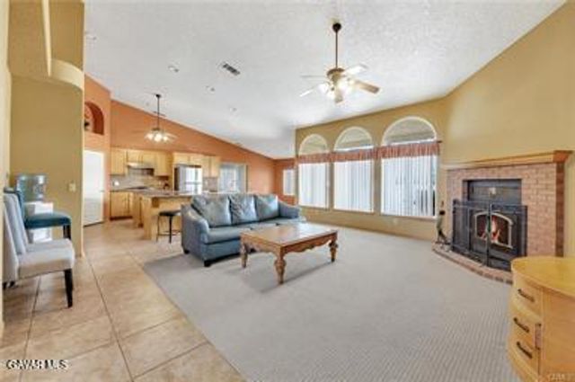 23675 Colony Road, Apple Valley, CA 92308