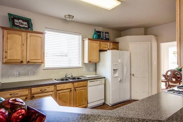 1401 Crutchfield Lane, Lewisville, TX 75077