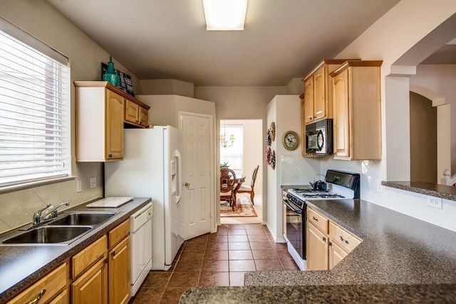 1401 Crutchfield Lane, Lewisville, TX 75077