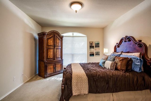 1401 Crutchfield Lane, Lewisville, TX 75077