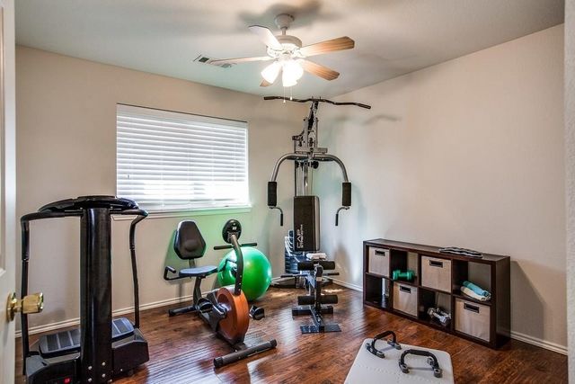 1401 Crutchfield Lane, Lewisville, TX 75077