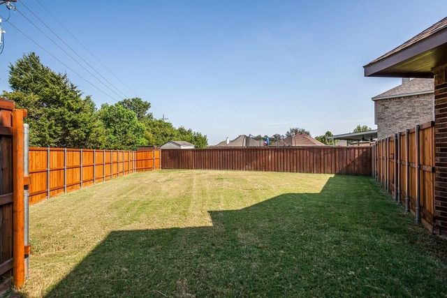 1401 Crutchfield Lane, Lewisville, TX 75077