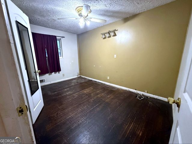 5490 Longmeadow Lane, South Fulton, GA 30349