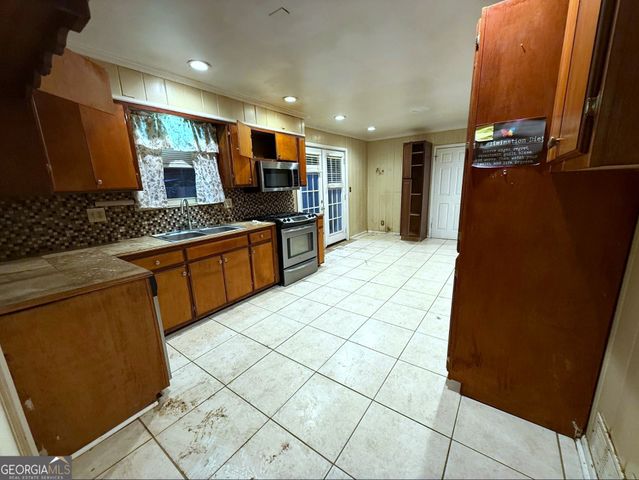 5490 Longmeadow Lane, South Fulton, GA 30349