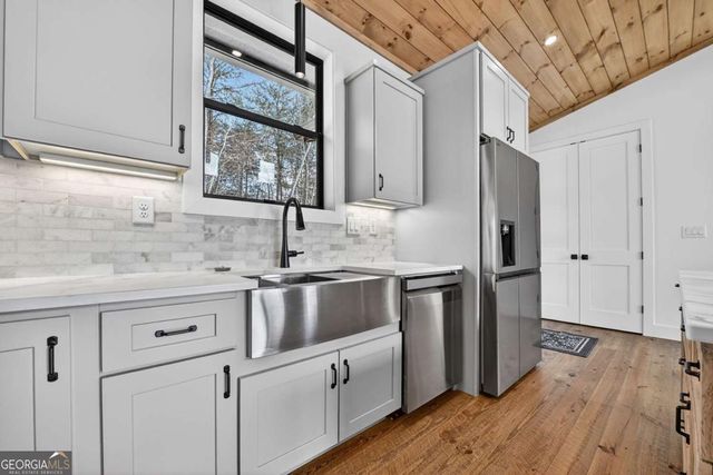 386 Mountain Laurel Ridge, Mineral Bluff, GA 30559