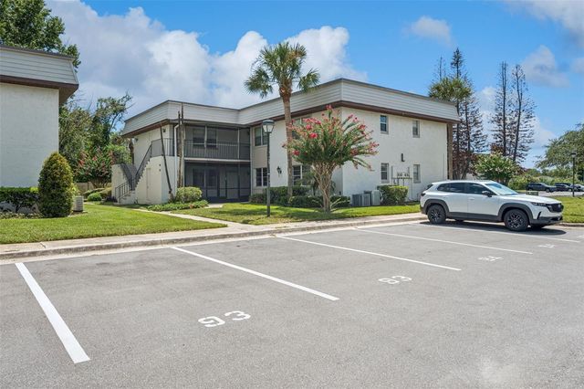 93 WINDTREE LANE 102, Winter Garden, FL 34787