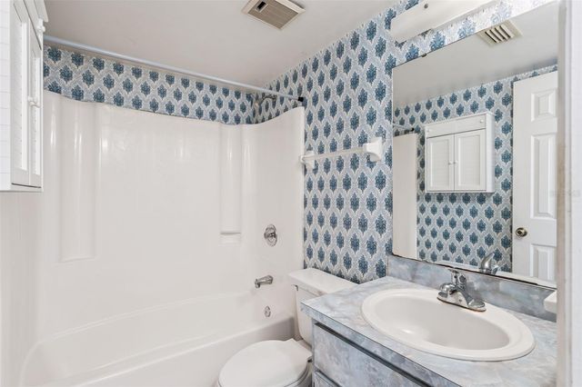 93 WINDTREE LANE 102, Winter Garden, FL 34787