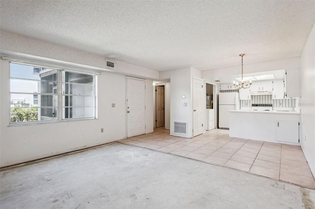 93 WINDTREE LANE 102, Winter Garden, FL 34787