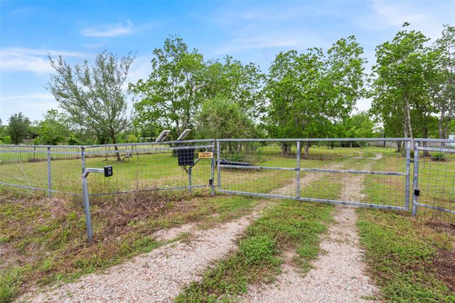 3650 Rivers Road, Pearland, TX 77578