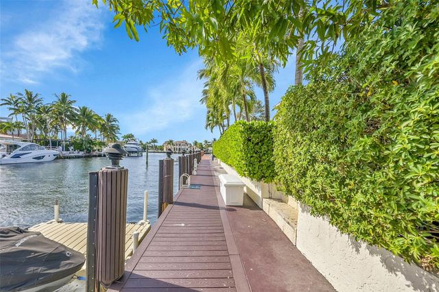 35 Fort Royal Island, Fort Lauderdale, FL 33308