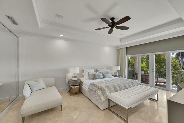 35 Fort Royal Island, Fort Lauderdale, FL 33308