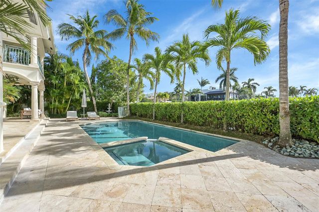35 Fort Royal Island, Fort Lauderdale, FL 33308