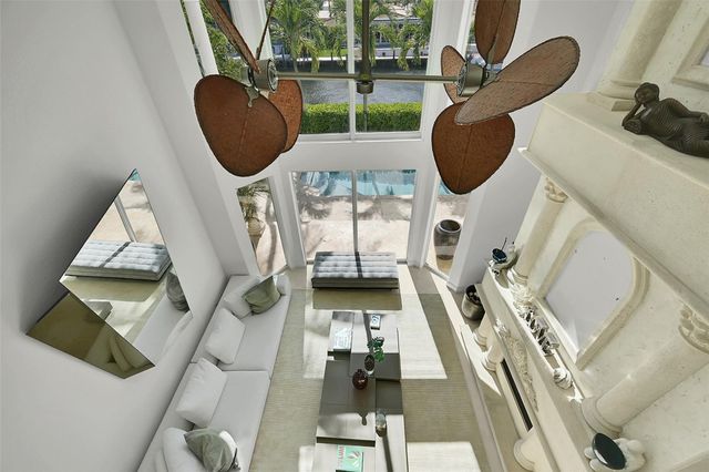 35 Fort Royal Island, Fort Lauderdale, FL 33308