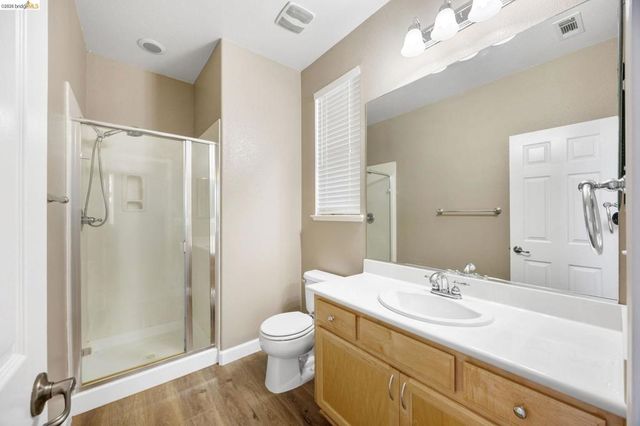 738 Solitude Dr, Oakley, CA 94561