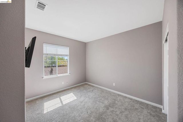 738 Solitude Dr, Oakley, CA 94561