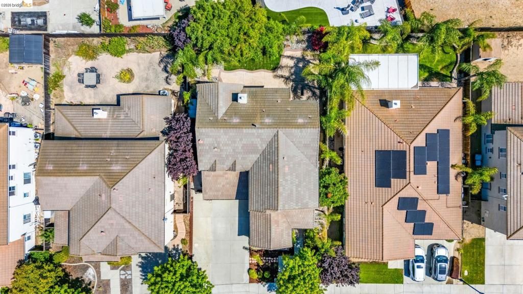 738 Solitude Dr, Oakley, CA 94561