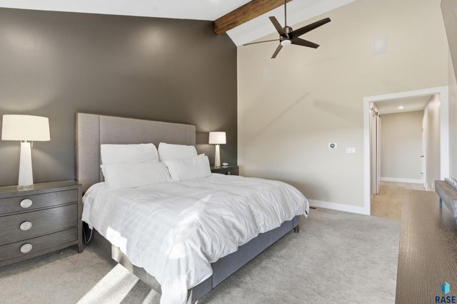 2913 S Ridgeview Way Way, Sioux Falls, SD 57105