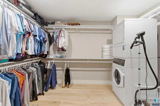 2913 S Ridgeview Way Way, Sioux Falls, SD 57105