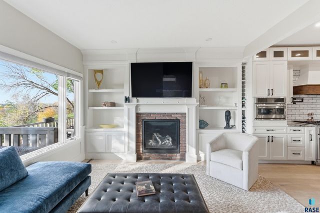 2913 S Ridgeview Way Way, Sioux Falls, SD 57105