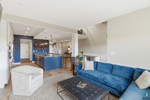 2913 S Ridgeview Way Way, Sioux Falls, SD 57105