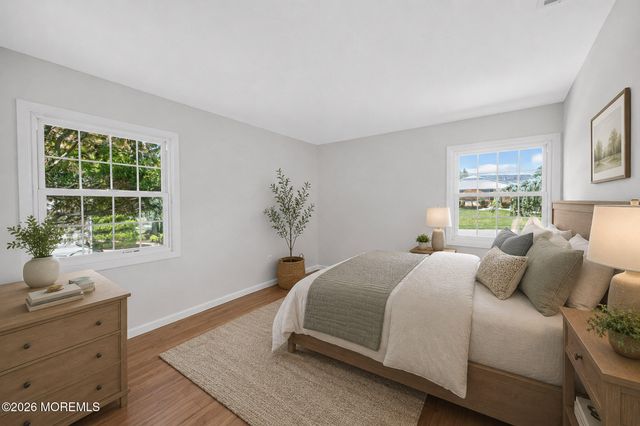 26 Inglewood Lane, Matawan, NJ 07747