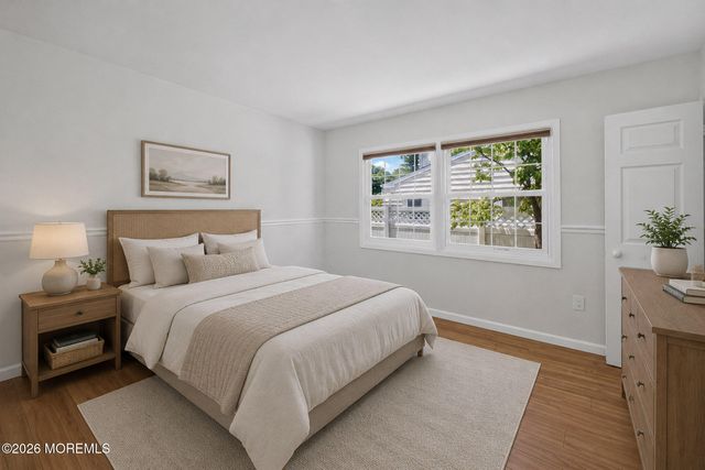 26 Inglewood Lane, Matawan, NJ 07747