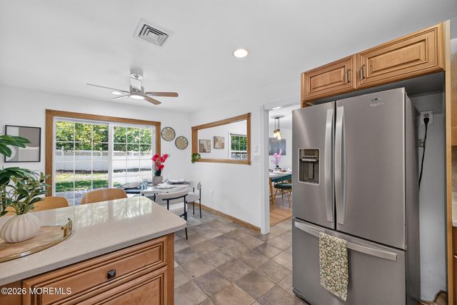 26 Inglewood Lane, Matawan, NJ 07747