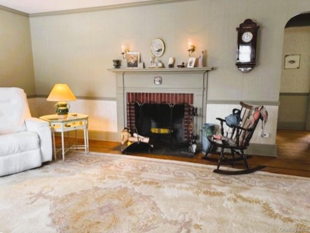 10 Phillips Street, Red Hook, NY 12571