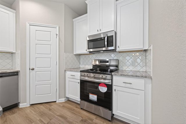 520 Emerald Thicket Lane, Houston, TX 77336