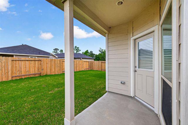 520 Emerald Thicket Lane, Houston, TX 77336