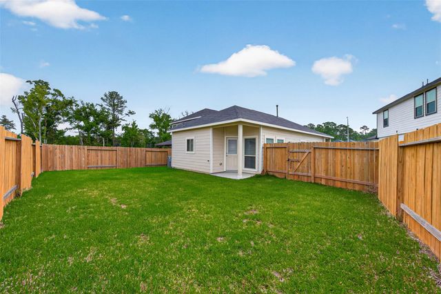 520 Emerald Thicket Lane, Houston, TX 77336