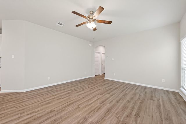 520 Emerald Thicket Lane, Houston, TX 77336