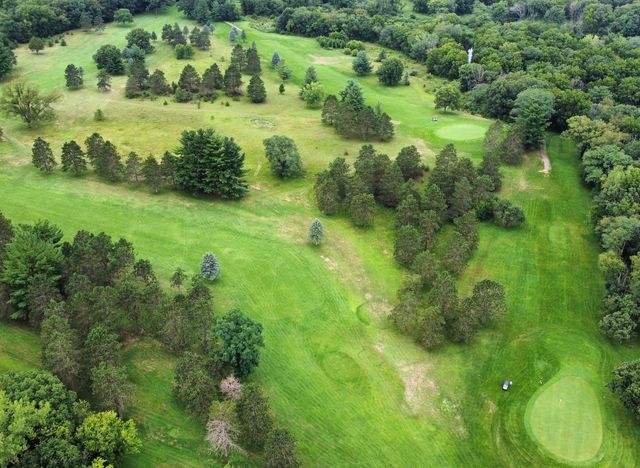 906 Monongahela Drive, Dixon, IL 61021