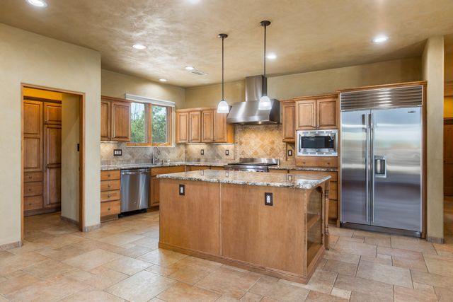 9 W Alary Lane, Corrales, NM 87048