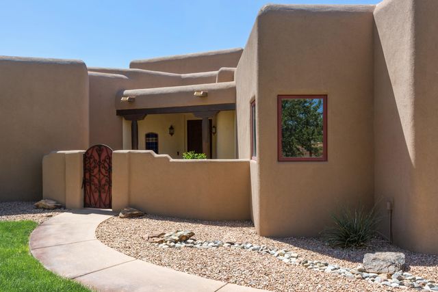 9 W Alary Lane, Corrales, NM 87048